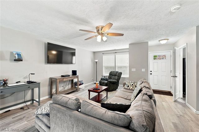 220 Emily Drive, Madison, OH 44057