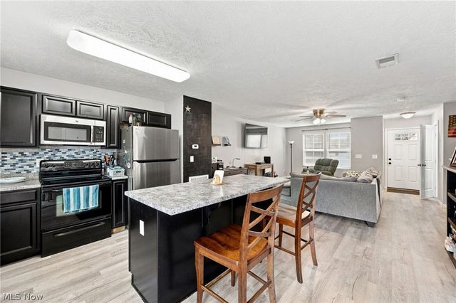 220 Emily Drive, Madison, OH 44057