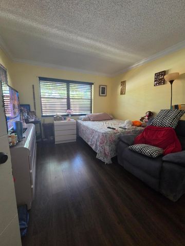 5975 Forest Hill Boulevard, West Palm Beach, FL 33415