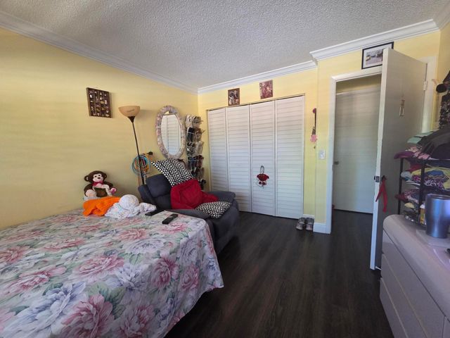 5975 Forest Hill Boulevard, West Palm Beach, FL 33415