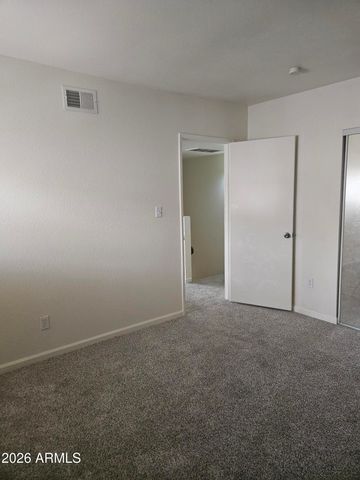 10828 N BILTMORE Drive 118, Phoenix, AZ 85029