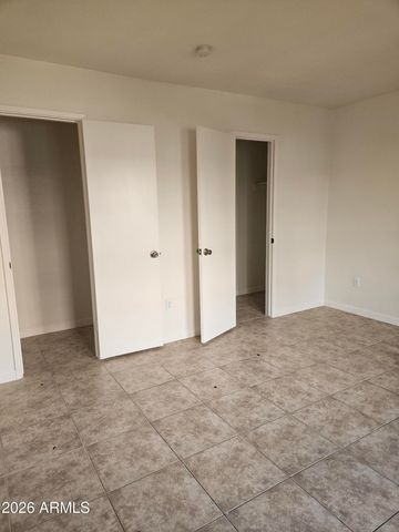 10828 N BILTMORE Drive 118, Phoenix, AZ 85029