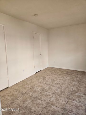 10828 N BILTMORE Drive 118, Phoenix, AZ 85029