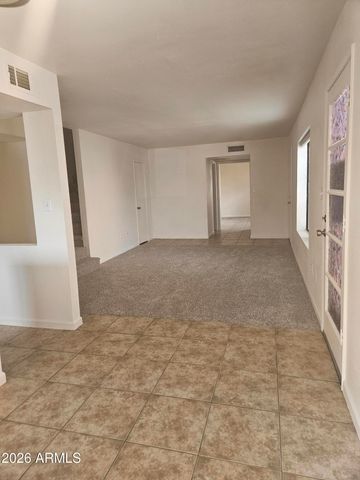 10828 N BILTMORE Drive 118, Phoenix, AZ 85029