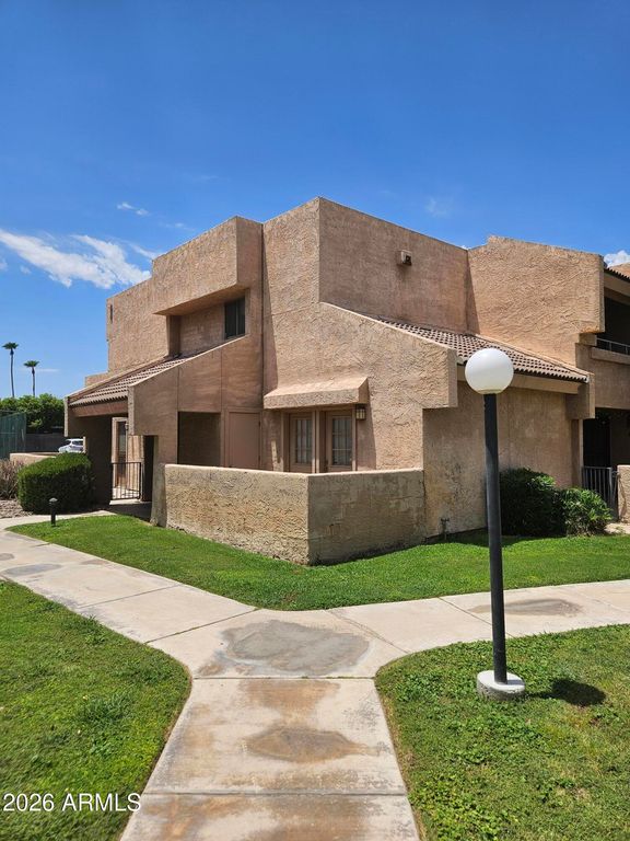 10828 N BILTMORE Drive 118, Phoenix, AZ 85029 — photo 3