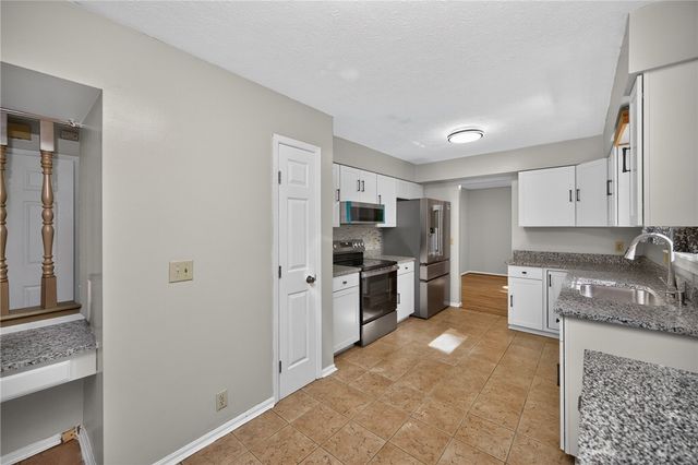 7532 Cinnamon Woods Drive, West Chester Twp, OH 45069