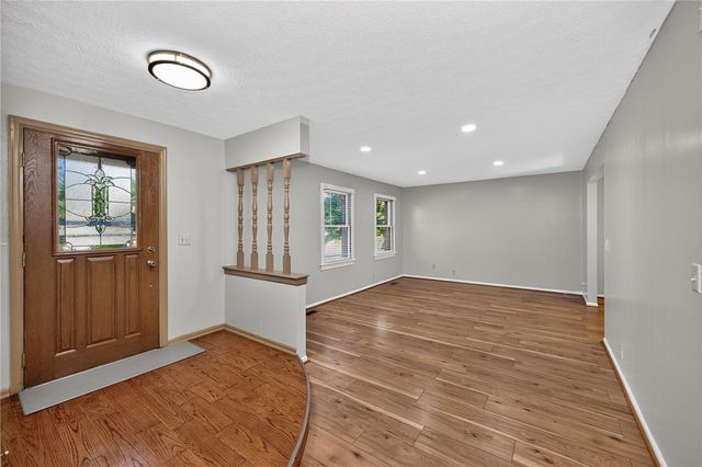 7532 Cinnamon Woods Drive, West Chester Twp, OH 45069