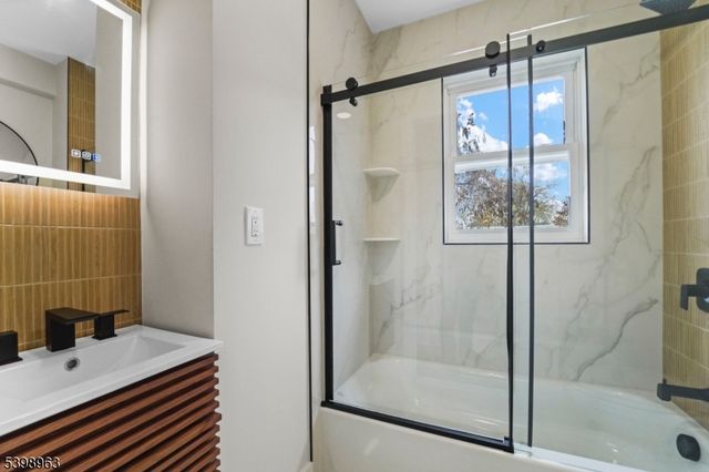 48 Adams St, Irvington Twp., NJ 07111