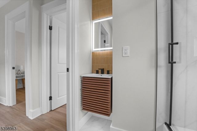 48 Adams St, Irvington Twp., NJ 07111