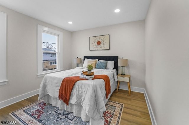 48 Adams St, Irvington Twp., NJ 07111