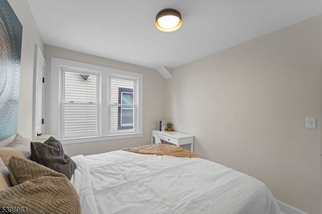 48 Adams St, Irvington Twp., NJ 07111