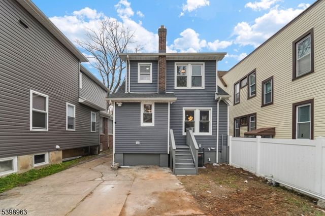 48 Adams St, Irvington Twp., NJ 07111