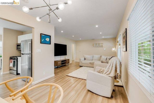 2020 Elinora Dr, Pleasant Hill, CA 94523