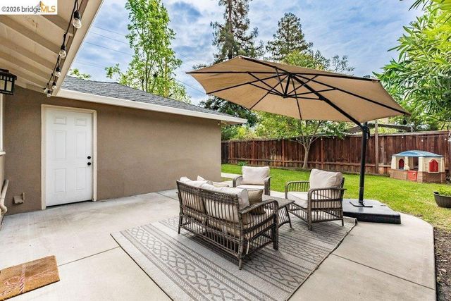 2020 Elinora Dr, Pleasant Hill, CA 94523