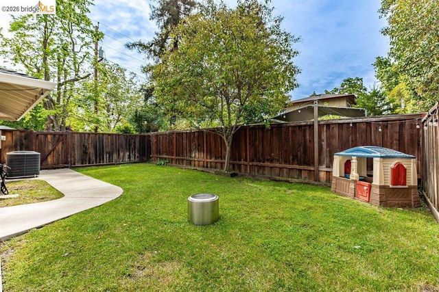 2020 Elinora Dr, Pleasant Hill, CA 94523
