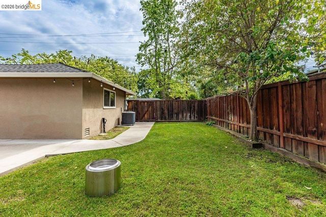 2020 Elinora Dr, Pleasant Hill, CA 94523