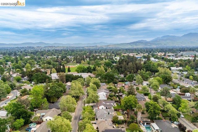 2020 Elinora Dr, Pleasant Hill, CA 94523