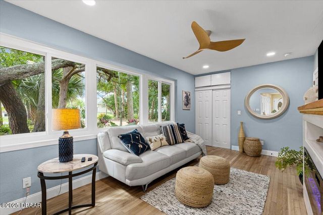 311 Pelican Avenue, Daytona Beach, FL 32118