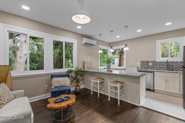 311 Pelican Avenue, Daytona Beach, FL 32118