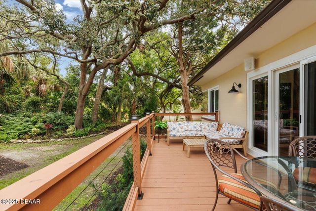 311 Pelican Avenue, Daytona Beach, FL 32118