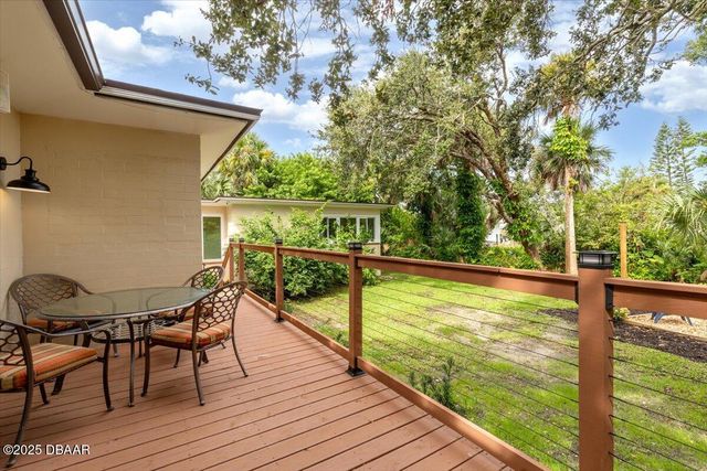 311 Pelican Avenue, Daytona Beach, FL 32118