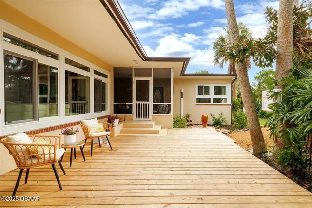 311 Pelican Avenue, Daytona Beach, FL 32118