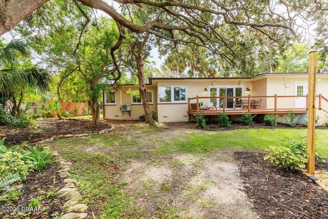 311 Pelican Avenue, Daytona Beach, FL 32118