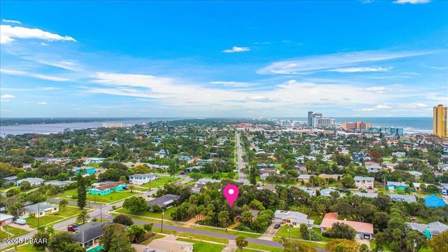 311 Pelican Avenue, Daytona Beach, FL 32118
