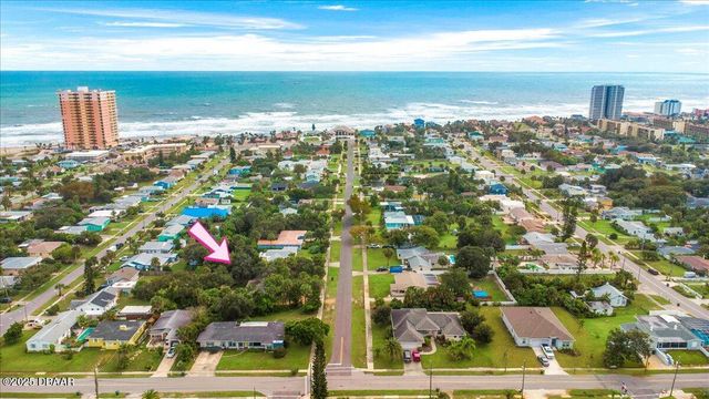 311 Pelican Avenue, Daytona Beach, FL 32118
