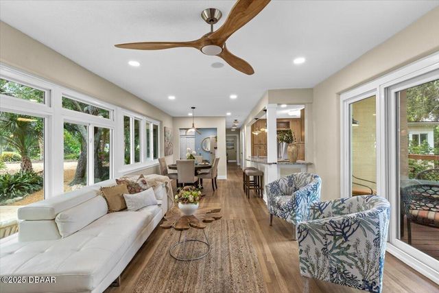311 Pelican Avenue, Daytona Beach, FL 32118