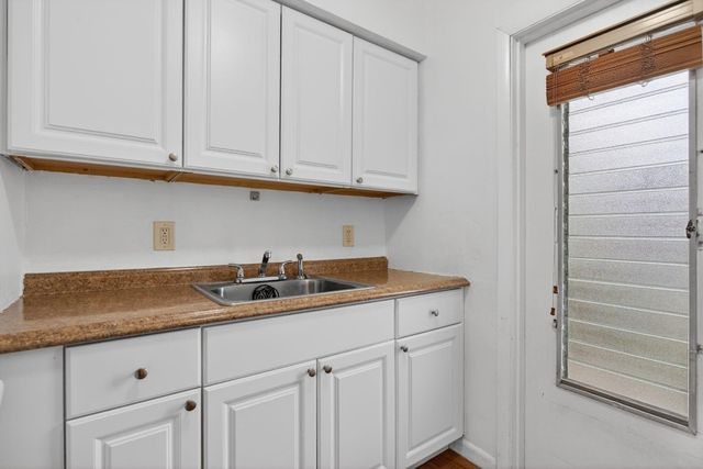 2115 NE 42nd Court 103, Lighthouse Point, FL 33064