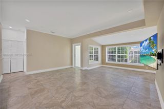 818 NE 3rd Street, Hallandale Beach, FL 33009