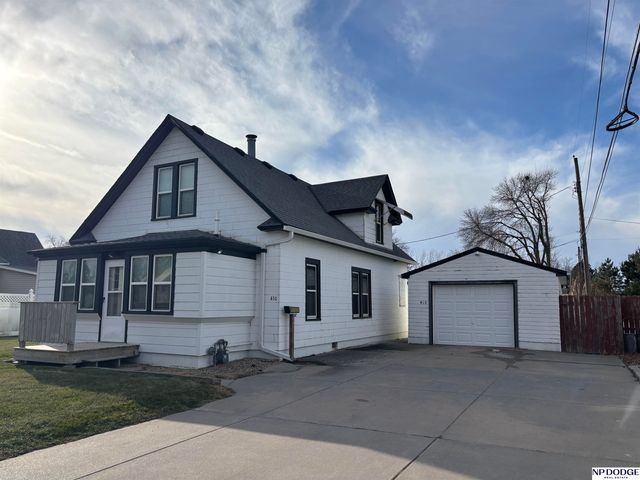 410 S Park Street, Valley, NE 68064