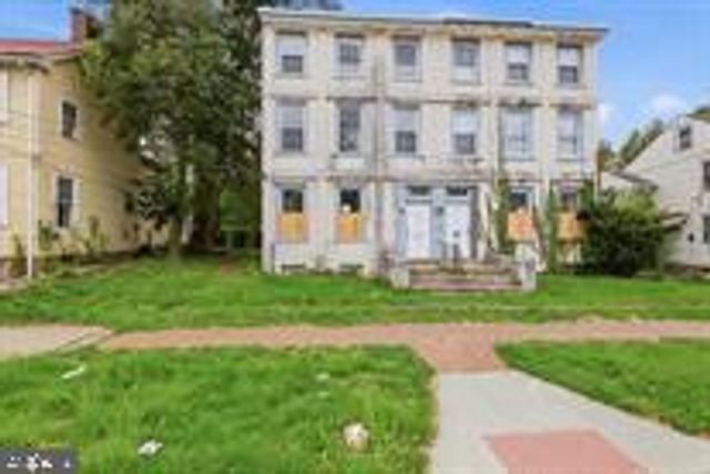 315-317 E BROADWAY, Salem, NJ 08079