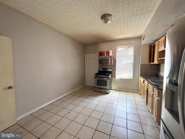 411 ELLWOOD AVE, Baltimore, MD 21224