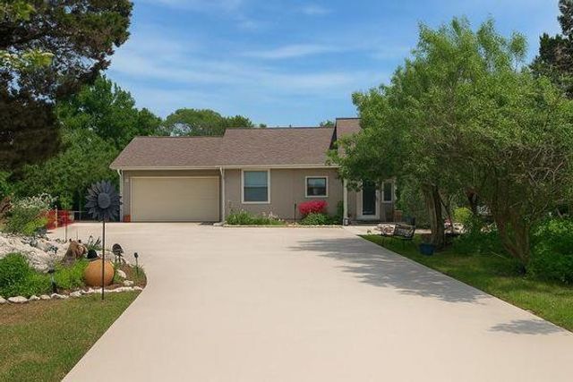 815 Riva Ridge DR, Leander, TX 78641