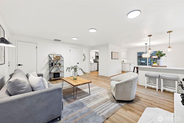 8623 Conifer Court SE, Olympia, WA 98513