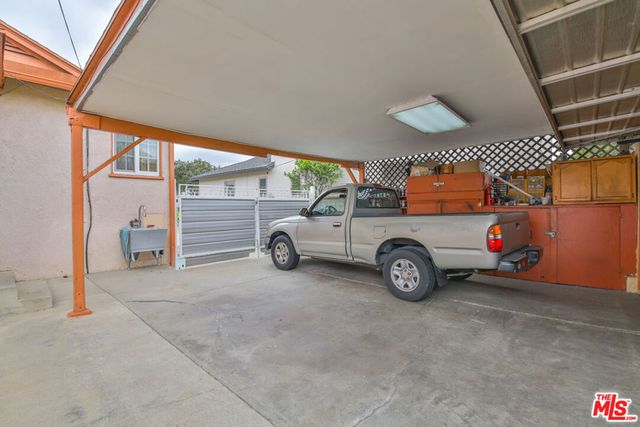 11615 Simms Avenue, Inglewood, CA 90303
