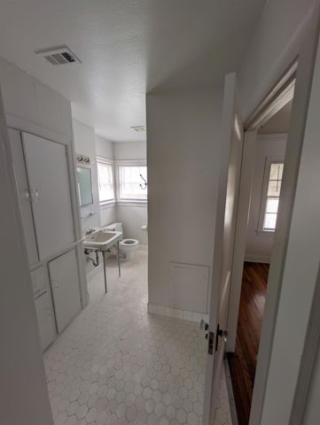 5622 Chartres Street 4, Houston, TX 77004