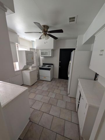 5622 Chartres Street 4, Houston, TX 77004