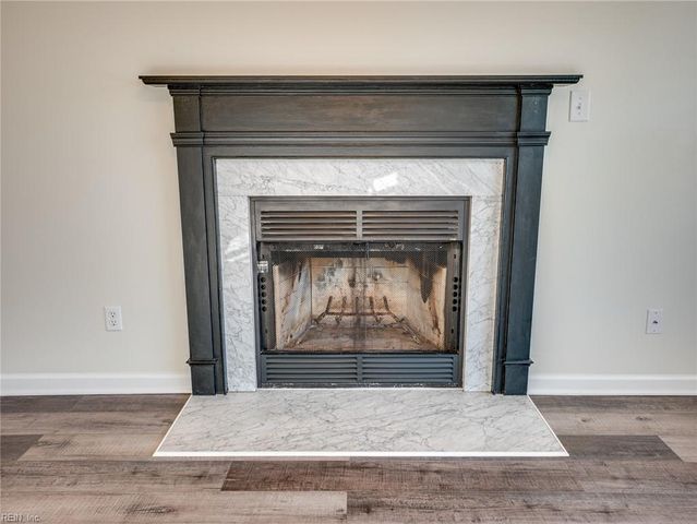 115 Hudgins Farm DR, Yorktown, VA 23692