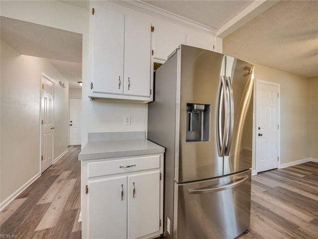 115 Hudgins Farm DR, Yorktown, VA 23692