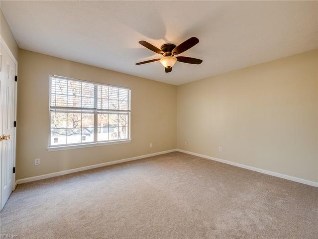 115 Hudgins Farm DR, Yorktown, VA 23692