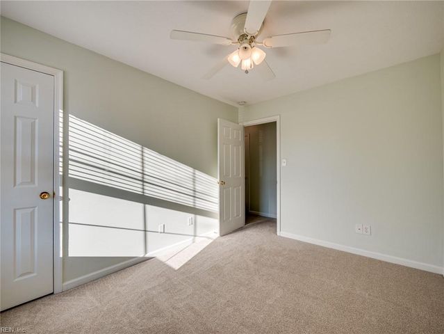 115 Hudgins Farm DR, Yorktown, VA 23692