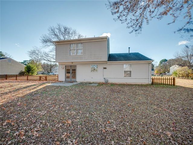 115 Hudgins Farm DR, Yorktown, VA 23692