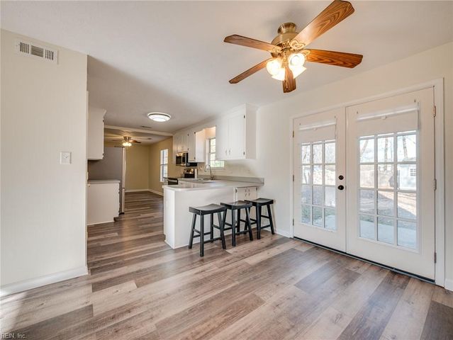 115 Hudgins Farm DR, Yorktown, VA 23692