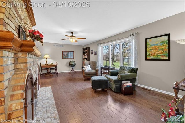 4380 Warwick Circle Drive, Grand Blanc, MI 48439