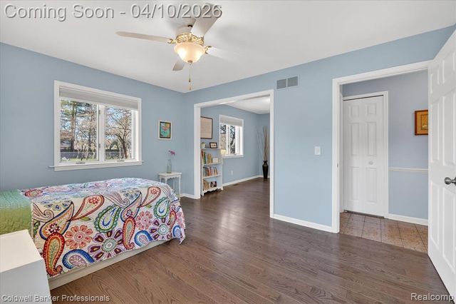 4380 Warwick Circle Drive, Grand Blanc, MI 48439