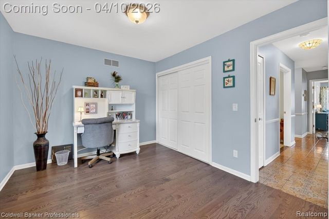 4380 Warwick Circle Drive, Grand Blanc, MI 48439