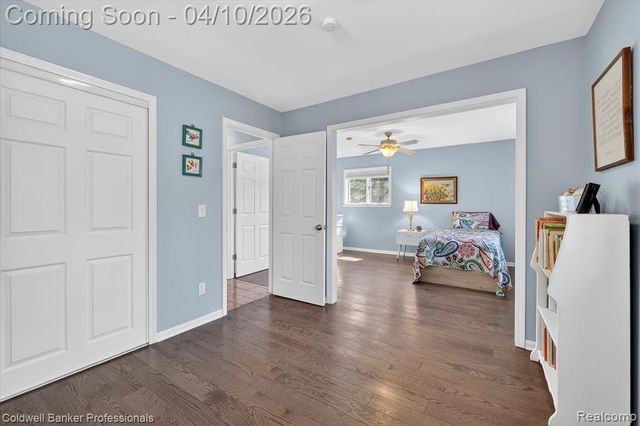 4380 Warwick Circle Drive, Grand Blanc, MI 48439